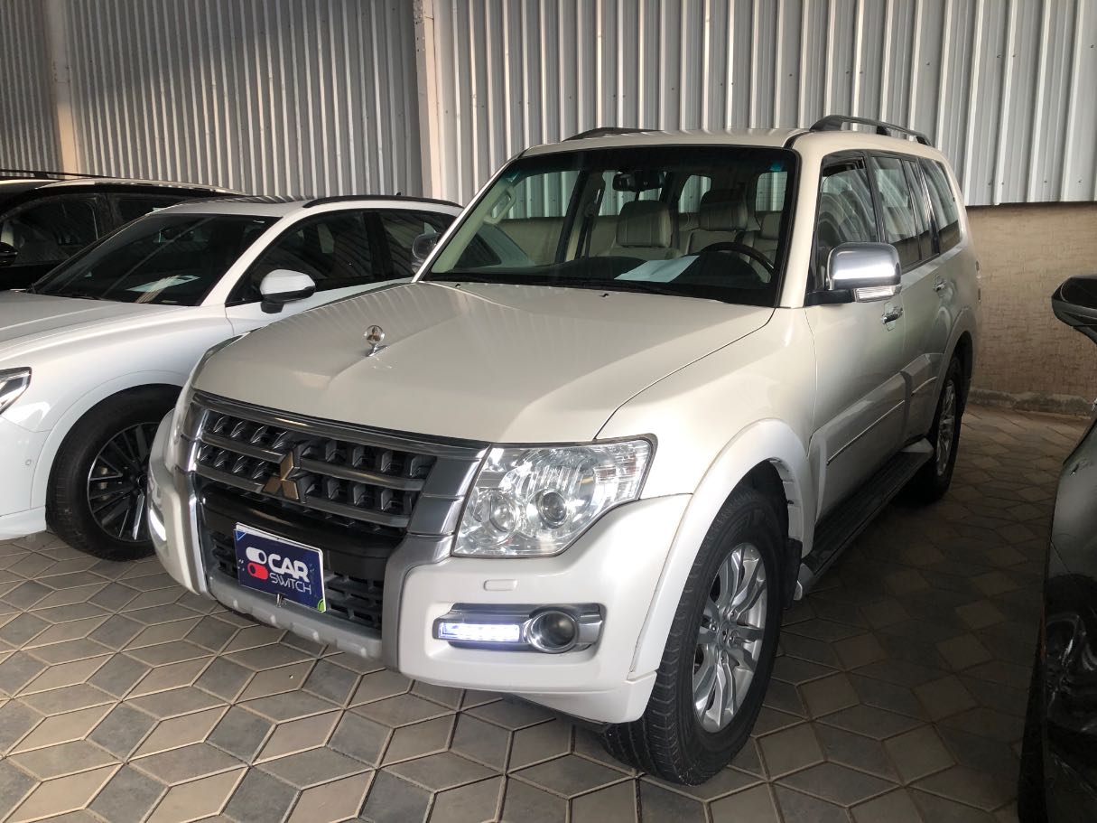 mitsubishi pajero