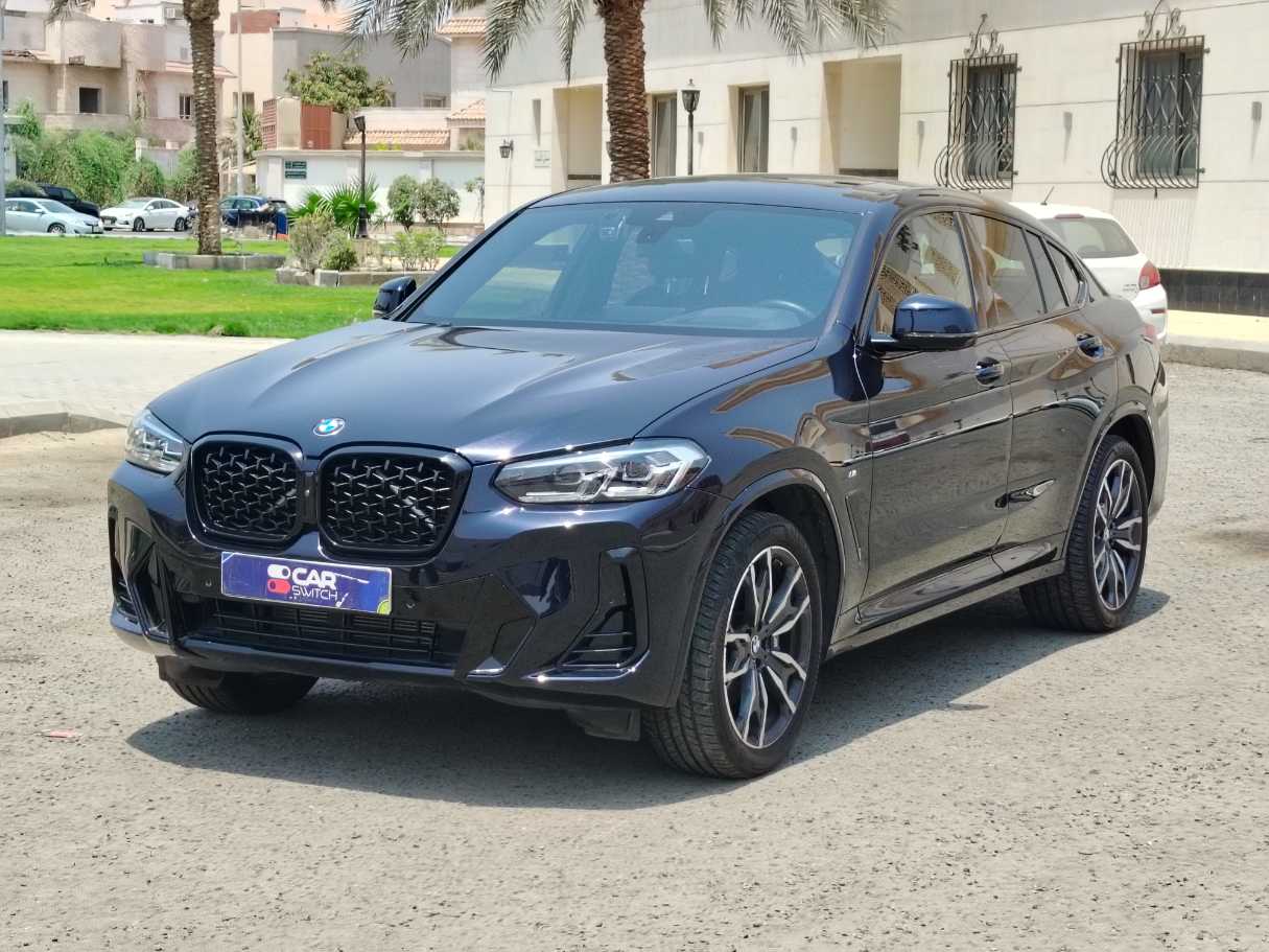 2025 BMW X4 xDrive30i Twin Power Turbo (M Kit-Carbon Black)