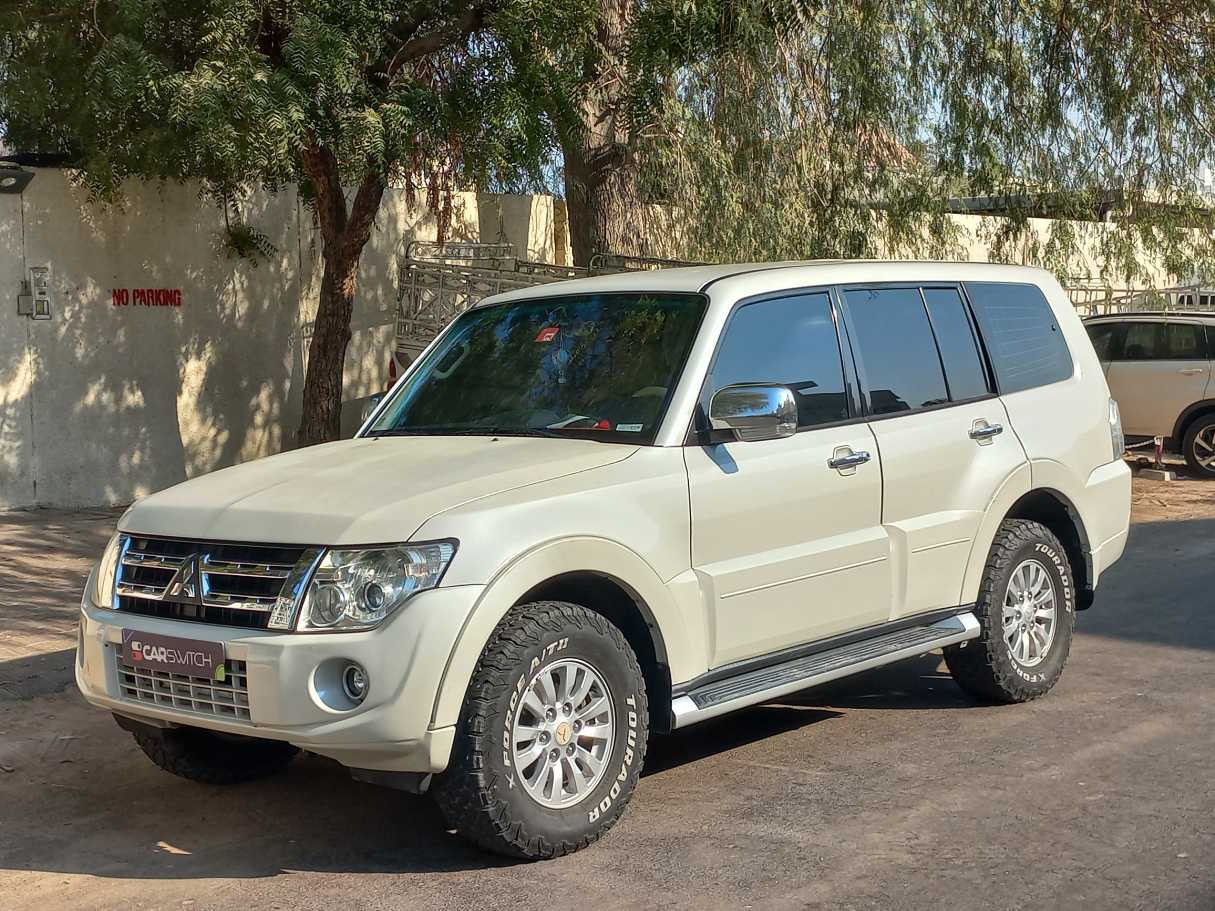 mitsubishi pajero