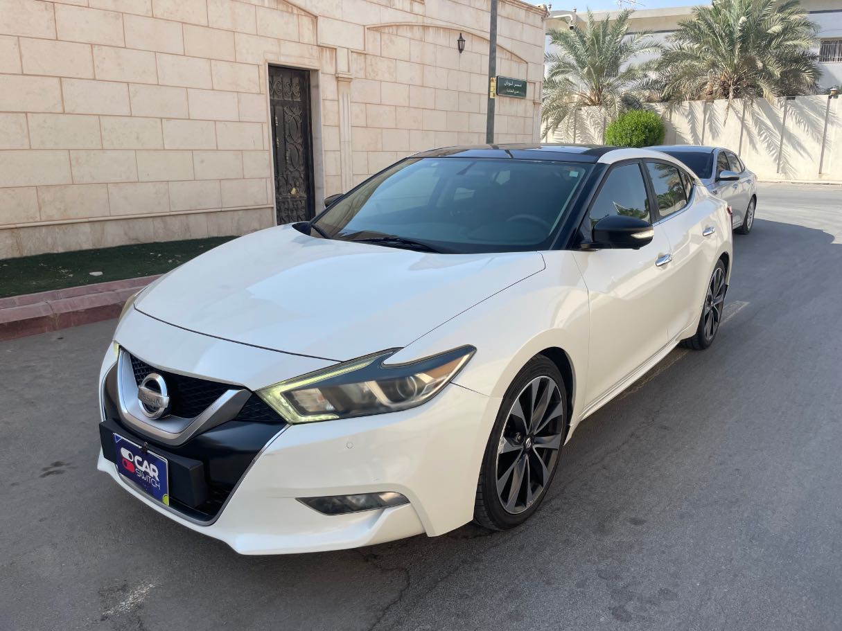 2016 Nissan Maxima SR