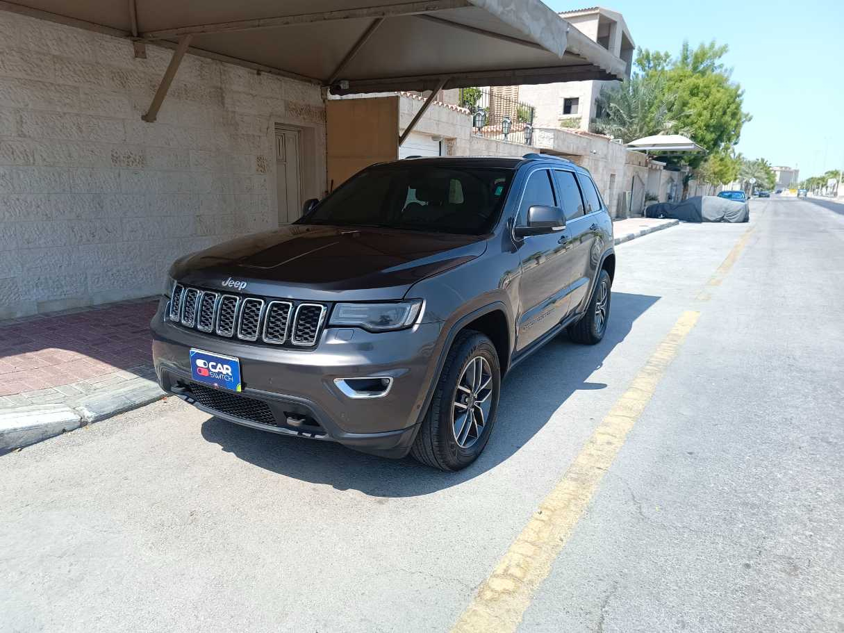 2019 Jeep Grand Cherokee LAREDO
