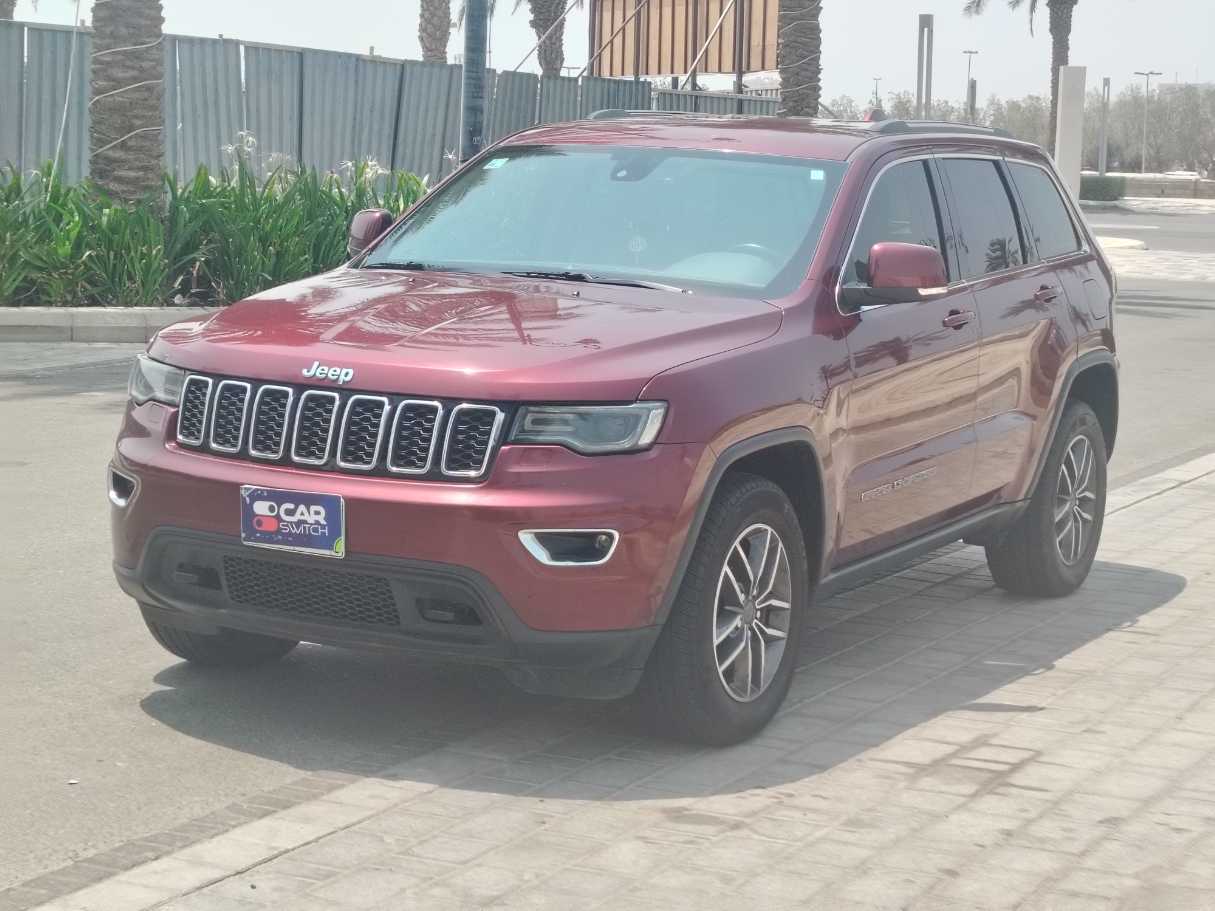 2020 Jeep Grand Cherokee LAREDO