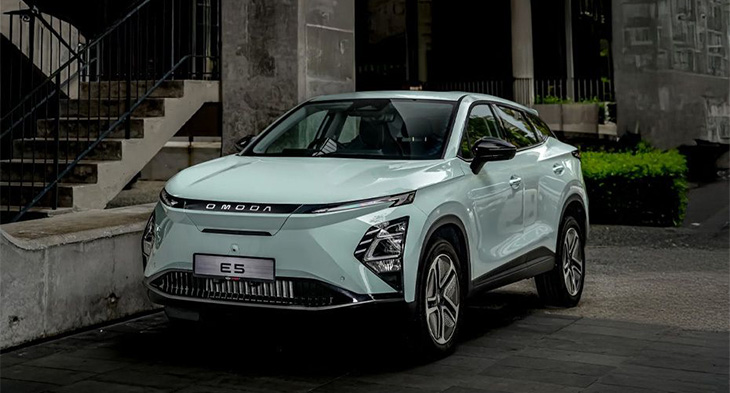 Omoda E5